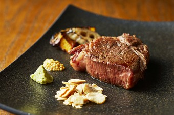 A5黒毛和牛フィレ肉のステーキ