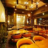 －【貸切特典】－※26名様から40名様
【050-5868-7009】迄お問合せ下さいませ。
★大型プロジェクター・カラオケ対応
★大型プロジェクター｜ DVD、パソコン両方に
　対応しております。 無料
★ワイヤレスマイク｜ 司会・進行の必需品！ 無料
★ケーキ｜ 誕生日・記念日ケーキ相談可！

※その他イベントご相談はスタッフまでお気軽にお尋ねくださいませ♪

※他券サービス・併用不可
※要予約