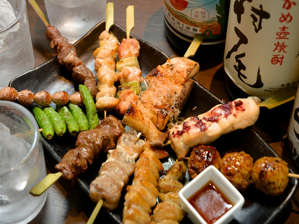 銘柄鶏「いわいどり」を焼き上げた『串焼き盛り合わせ』