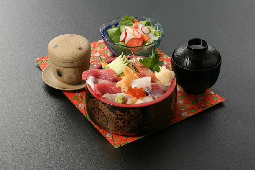 海鮮丼ランチ