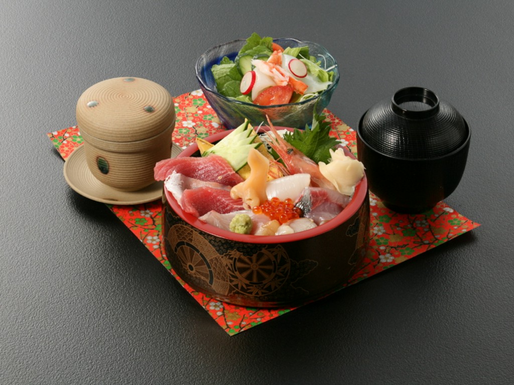 海鮮丼ランチ