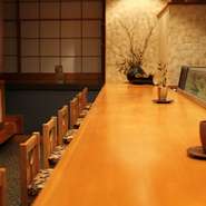 カウンター席ございます