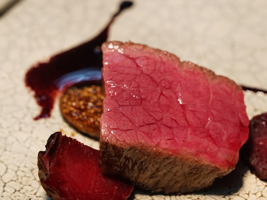 ～全国から直送される旬の食材をお楽しみください～
						