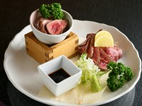 濃厚でいて爽やか『牛ランプ肉のタタキ　ポン酢添え（ハーフ）』