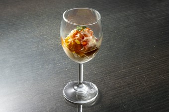 ズワイガニと湯葉のポン酢ジュレ