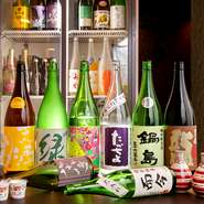 週替わりで日本酒を仕入れております。有名ブランドから隠れた銘酒。お父様もこれで日本酒名人。