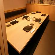 接待や、宴会、飲み会などにも使えます。最高ランクA4～A5ランクの黒毛和牛のみ使用した肉料理をご堪能下さい。