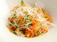 香りや風味が加わり野菜の食感とお肉の相性がバッチリです。焼肉と一緒にどうぞ。