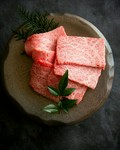 前菜から黒毛和牛の炙り握りを味わってからのしゃぶしゃぶとなります。10,500円 → 8,980円