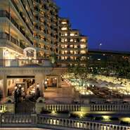 世界のセレブリティに愛されるSLHに日本のホテルとしては初となる加盟。「ミシュランガイド」ホテル部門で3年連続神戸地区最高評価。