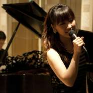 ジャズに包まれながら、刻々とうつろうラグジュアリーな景色と贅沢な大人の時間をゆったりとお愉しみください。

