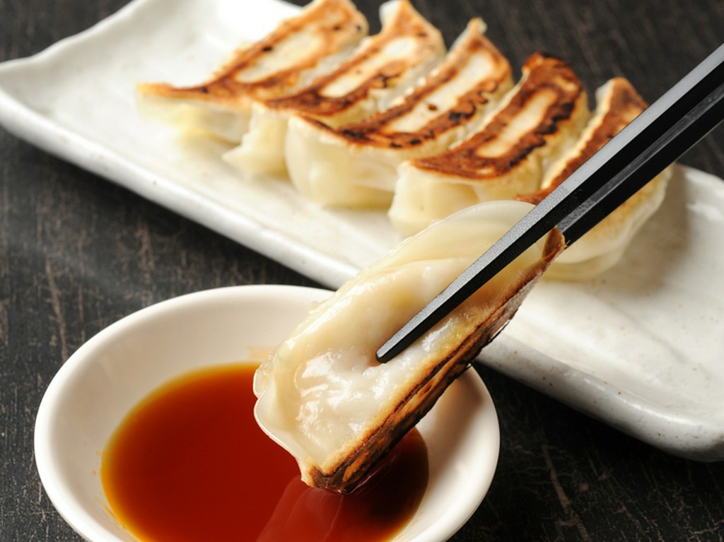 一つ一つ愛情込めた手作り餃子。たかが餃子、されど『餃子』