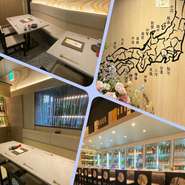 会社の仲間、接待、デートなど、どんなシチュエーションでも楽しんで頂ける空間。地酒は勿論、40都道府県の日本酒500種類が鎮座するロケーションはなかなかお目にかかれない。清潔感漂うカウンター席で至福の時間を