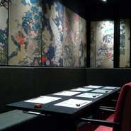 豊富な日本酒、旬の食材を活かした料理、居心地の良い空間、きっと満足していただけます。