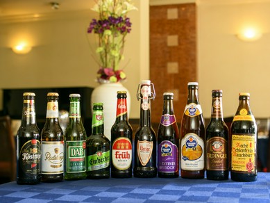 ドイツ各地から輸入する厳選のビールと伝統的な料理を堪能