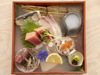旬を食す『お造り　玉手箱』