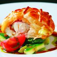 カナダ産活オマール海老のローストビストロミュースタイル