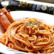 大切な日だからこそ思い出に残る特別なお料理を。事前にご予約いただければ、サプライズ演出や、コースでのご予約ですと、デザートを無料で記念日プレートにグレードアップ出来ます！　