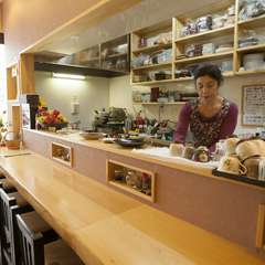 「料理も接客も正直に、心尽くしを一皿に込めています」