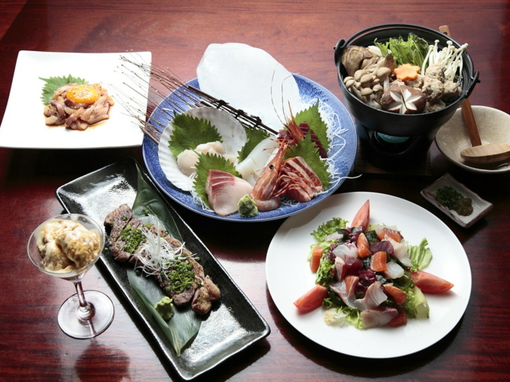 居酒屋の定番メニューから創作料理まで楽しめます
