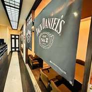 【半個室】仕切り有の掘りごたつ席です。