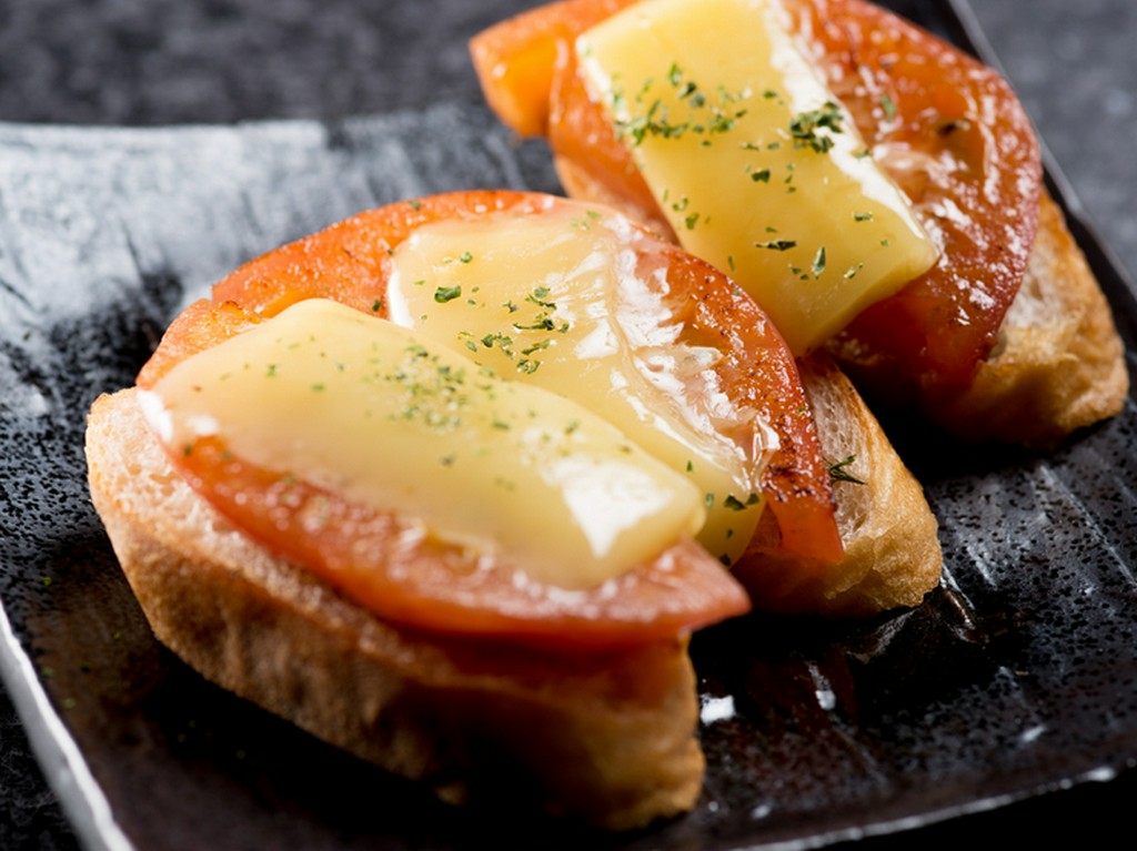 シンプルに素材を味わう料理が中心