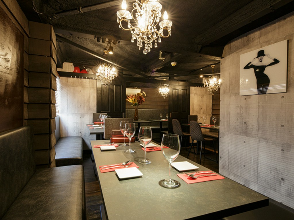 個室完備！サングリアやスパークリングワインも飲み放題♪