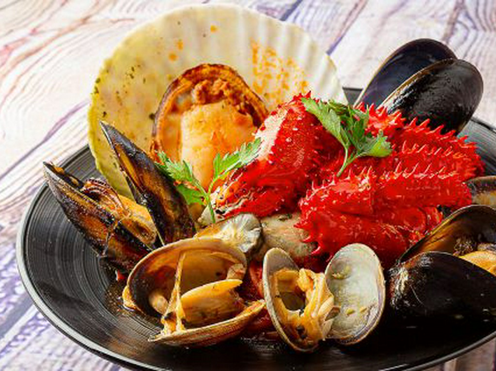 ［オススメ］北海道の魚介鬼盛り！！シーフードのペスカトーレ