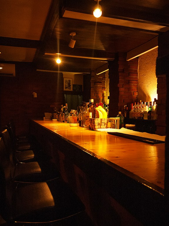 おひとりさまでも気軽に楽しめるカウンター席