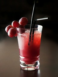 生の“季節のぶどう”を使った『ベビーキール』