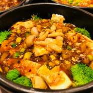 ひき肉の入っていないヘルシーな麻婆豆腐です！オリジナル麻婆豆腐と同様のオイスターソースがベースの味付けです。