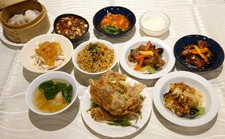美味しい料理と楽しい会話で、夏の暑さを吹き飛ばそう！