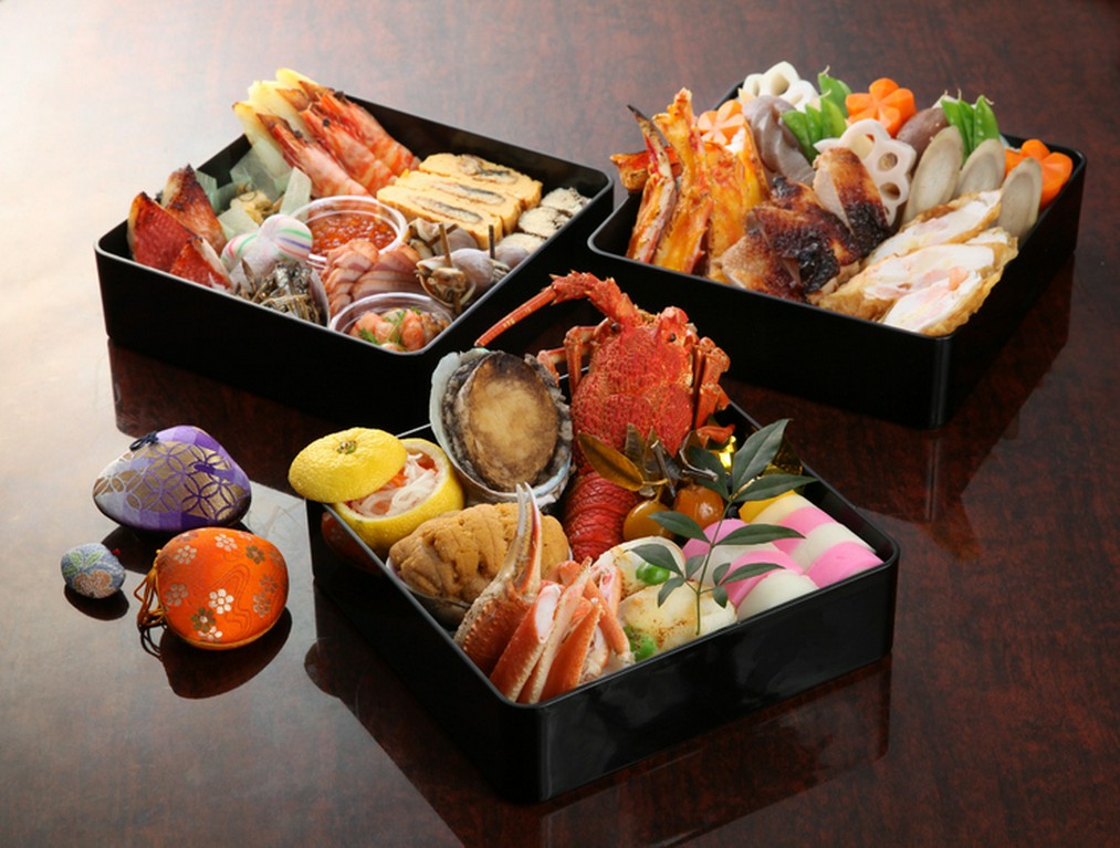 磯勘特選おせち　三段重ね
