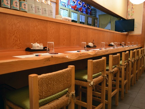 1階　カウンター席