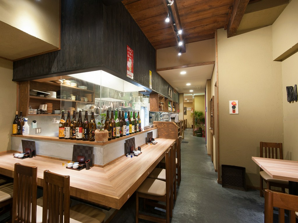 カウンター席はお1人様のご利用にも最適