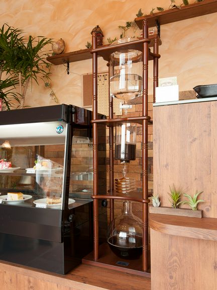 豆本来の味を引き出す、ダッチコーヒーをお楽しみください