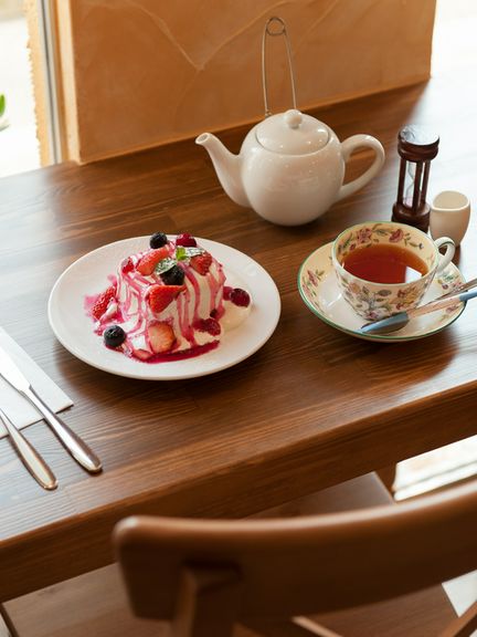 手作りソースがたっぷり！　『イチゴケーキ』