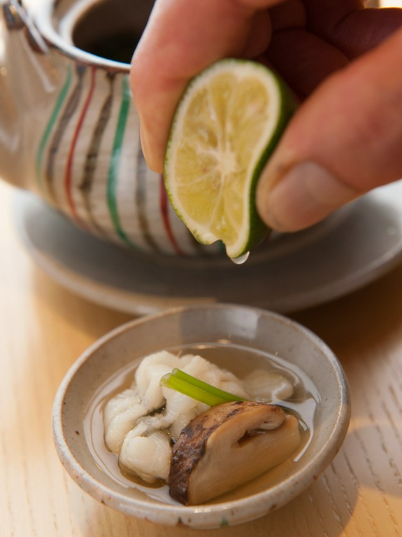 香り豊かな『土瓶蒸し』「秋のメニュー」