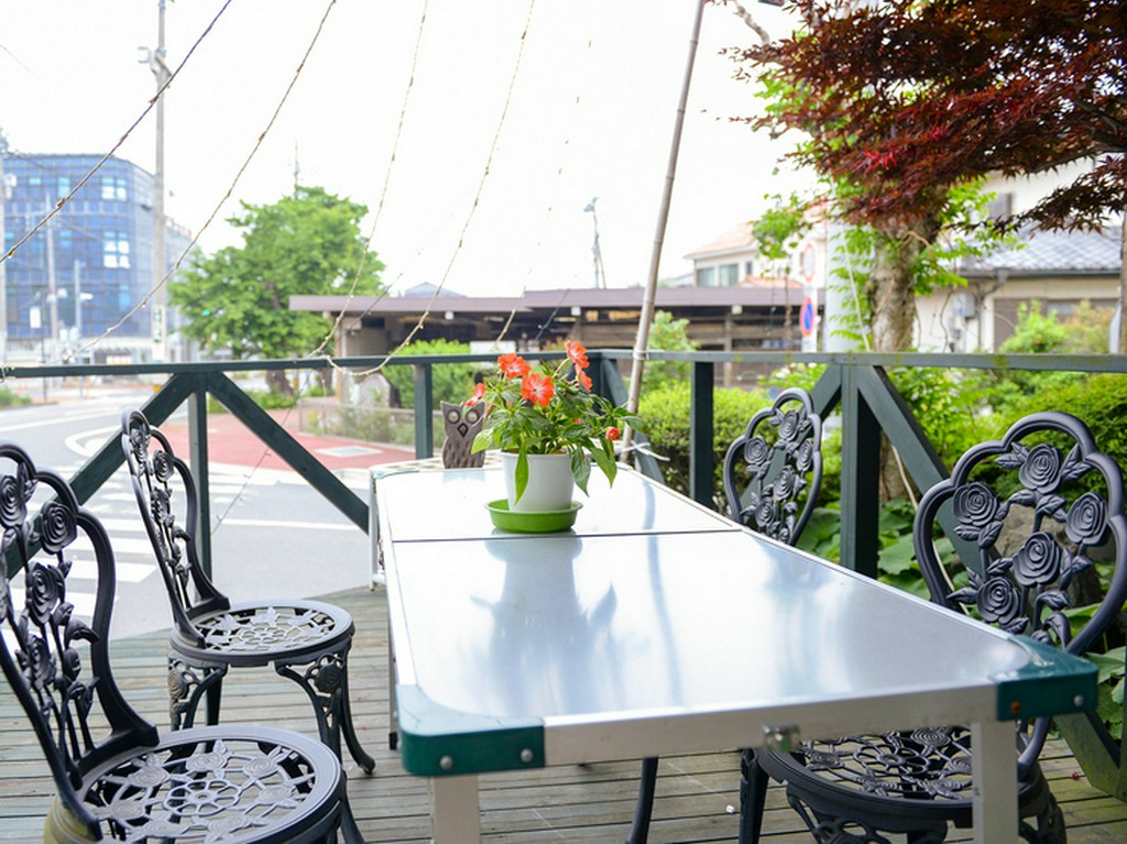 心地の良いテラス席は夏期シーズンのご利用におすすめです