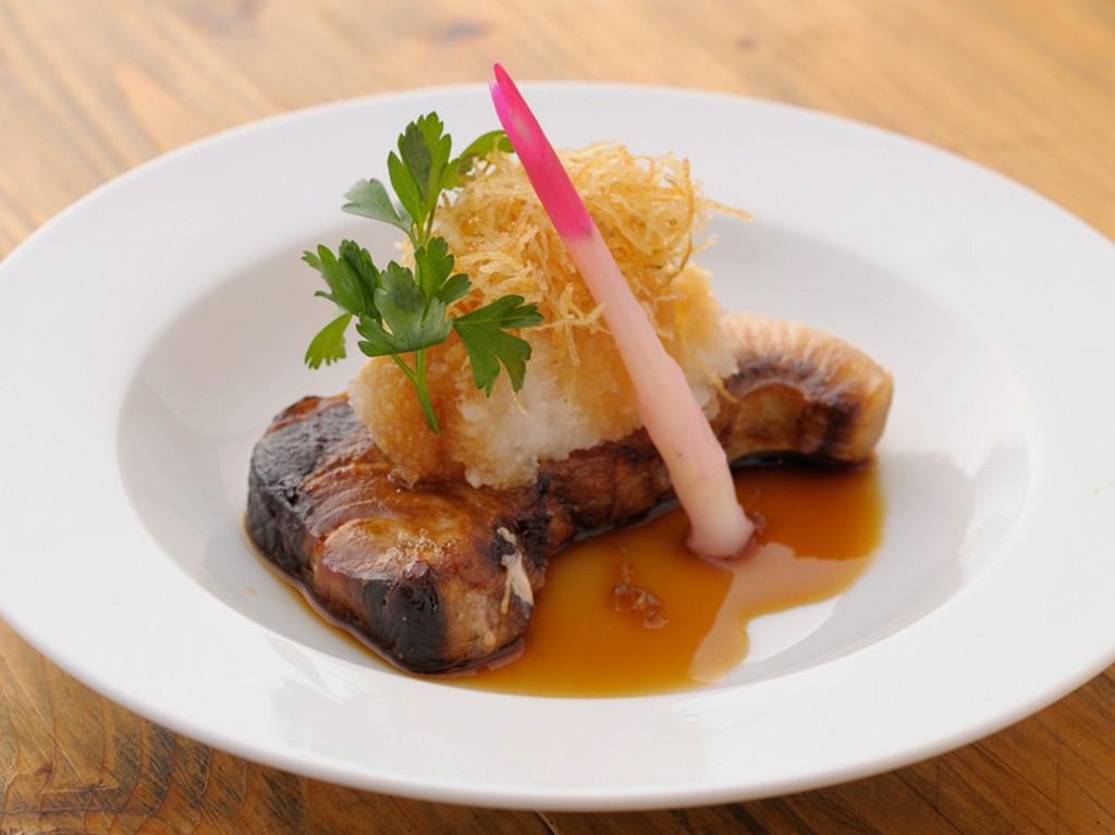 ワインや日本酒などのお酒にも良く合います『ぶりのおろしポン酢』