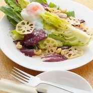 地元農家の野菜を使った創作の一品
