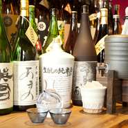 焼酎20種以上、日本酒15種類以上を揃えてお待ちしております。日本酒の中には「あまの」という珍しいお酒も。これが肉に合います。料理に合うお酒、ご紹介します。