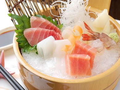 新鮮な魚介類を使用『旬のお造り一人盛』