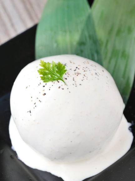 オリジナルソースのヘルシー創作料理『天使のトマト』