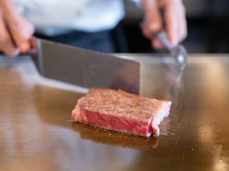 目の前で繰り広げられる職人技