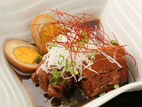 2日半かけて煮込んだ『豚の角煮（煮玉子付）』