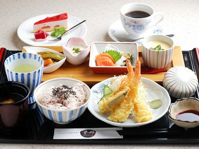 味彩ランチ(スイーツセット付)