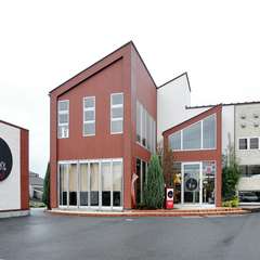 広い駐車場があるので、車でお越しいただいても安心です