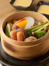 野菜がたっぷりヘルシーな『蒸し野菜』