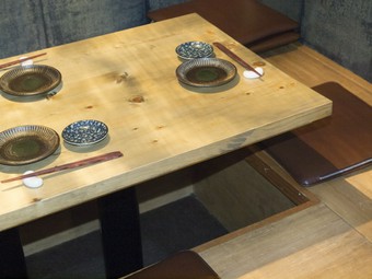 くつろげるお座敷は掘りごたつ式